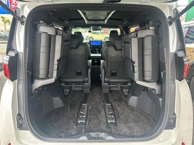 2024 Toyota ALPHARD — фото 26