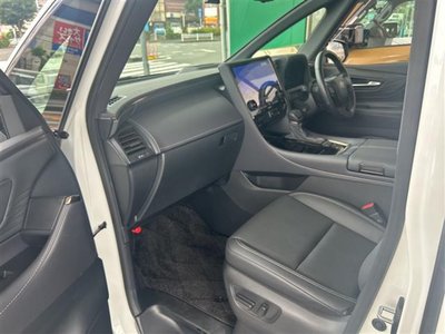 2024 Toyota ALPHARD — фото 17