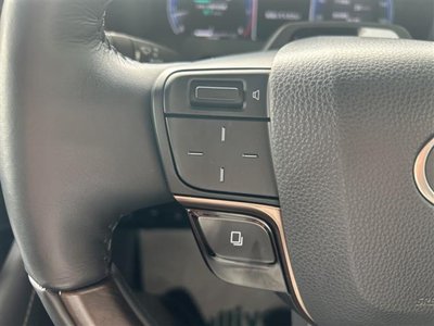 2024 Toyota ALPHARD — фото 3