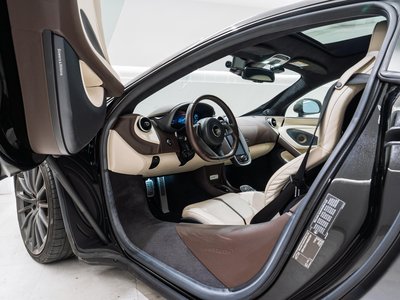 2017 Mclaren 570GT — фото 25