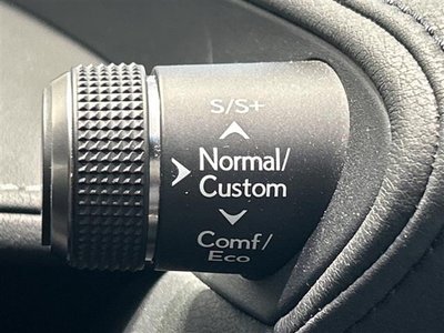2021 Lexus LS thumbnail 32