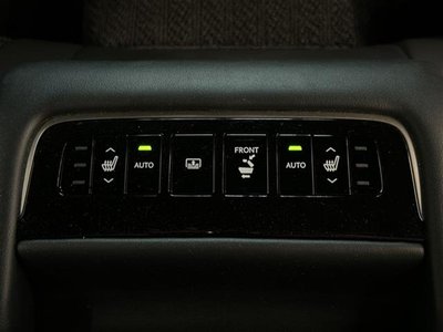 2021 Lexus LS thumbnail 36