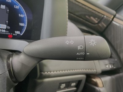 2025 Toyota ALPHARD — фото 36
