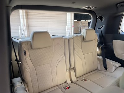 2025 Toyota ALPHARD — фото 30