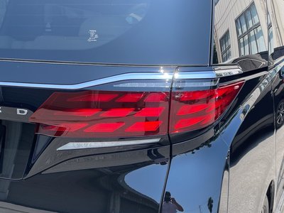 2025 Toyota ALPHARD — фото 22