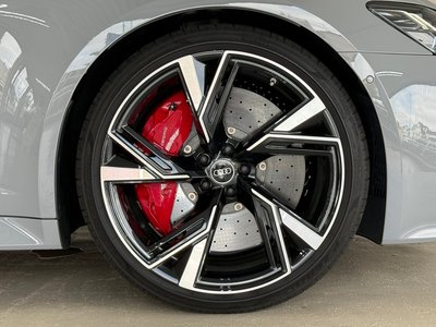 2024 AUDI RS6 AVANT 照片 16