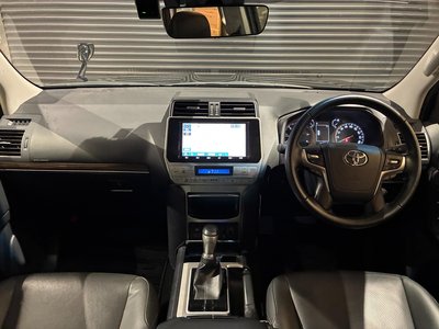 2023 Toyota LAND CRUISER PRADO — миниатюра 17
