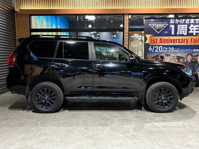 2023 Toyota LAND CRUISER PRADO — миниатюра 7