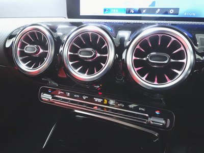 صورة مصغرة 18 لـ 2021 Mercedes-BENZ CLA AMG