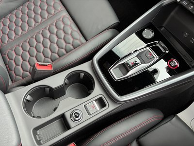صورة مصغرة 25 لـ 2025 AUDI RS3 SEDAN