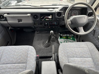 2000 Toyota LAND CRUISER 70 — фото 9