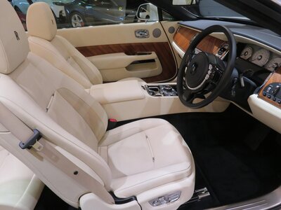 2016 ROLLS-ROYCE DAWN 照片 8