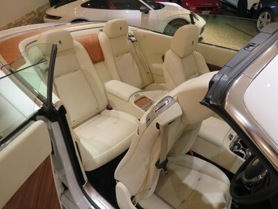 2016 ROLLS-ROYCE DAWN 照片 14