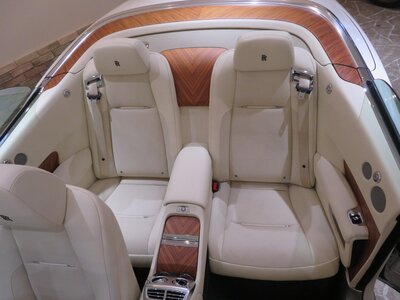 2016 ROLLS-ROYCE DAWN 照片 35