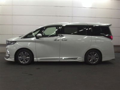 2023 Toyota ALPHARD photo 3