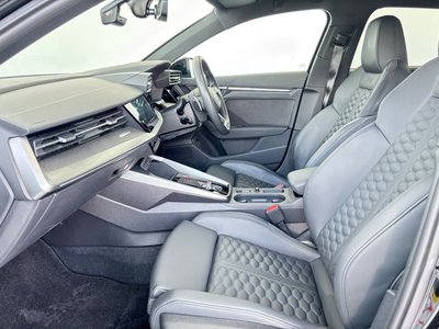 صورة 17 لـ 2022 AUDI RS3 SPORTBACK