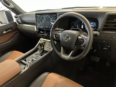 2025 Lexus GX — фото 4