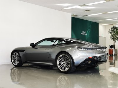 2025 Aston Martin DB12 — фото 29