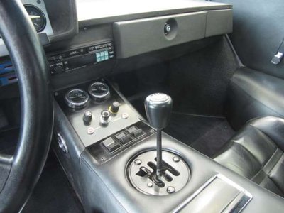 صورة 9 لـ 1983 Lamborghini COUNTACH