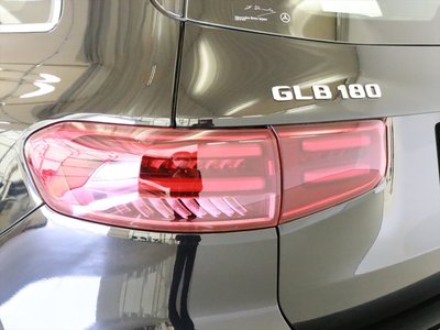 صورة مصغرة 9 لـ 2025 Mercedes-BENZ GLB