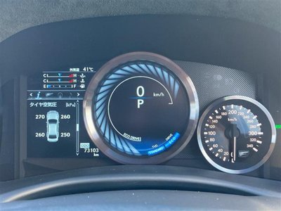 2016 Lexus GS F photo 9