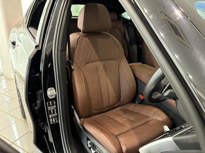 2025 BMW X6 photo 9