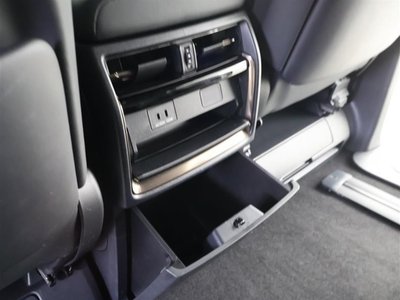صورة 58 لـ 2024 Toyota ALPHARD