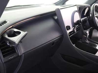 صورة 57 لـ 2024 Toyota ALPHARD