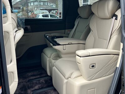 2025 Toyota ALPHARD — фото 12