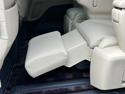 2025 Toyota ALPHARD — фото 14