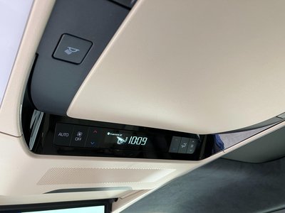 2025 Toyota ALPHARD — фото 29