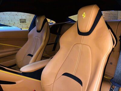 صورة 9 لـ 2021 Ferrari ROMA