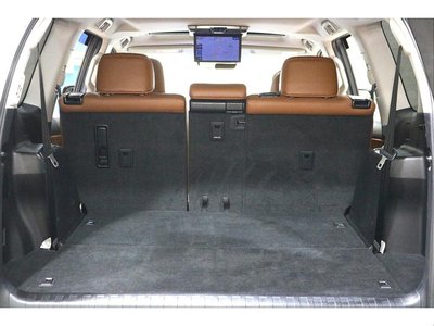 2022 Toyota LAND CRUISER PRADO thumbnail 12