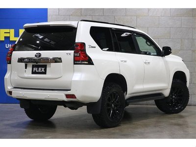 2022 Toyota LAND CRUISER PRADO thumbnail 25