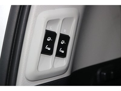 2022 Toyota LAND CRUISER PRADO thumbnail 13
