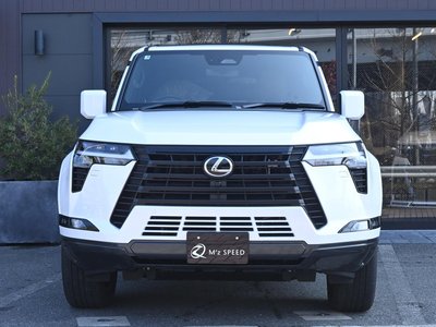 صورة 9 لـ 2025 Lexus GX
