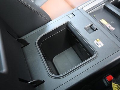 صورة 37 لـ 2025 Lexus GX