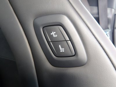 صورة 62 لـ 2024 Toyota ALPHARD