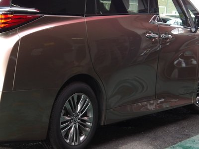 صورة 27 لـ 2024 Toyota ALPHARD