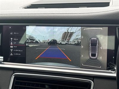 2019 Porsche PANAMERA photo 4