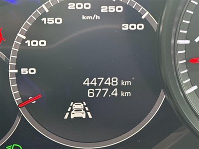 2019 Porsche PANAMERA photo 8