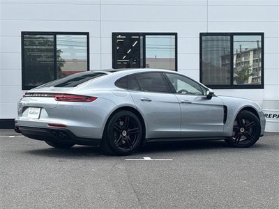 2019 Porsche PANAMERA thumbnail 35