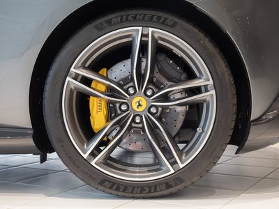 صورة 9 لـ 2021 Ferrari ROMA