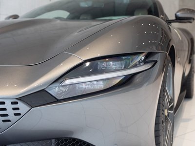 صورة 10 لـ 2021 Ferrari ROMA