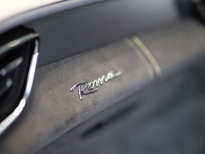 صورة 29 لـ 2021 Ferrari ROMA
