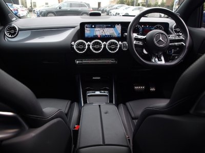 2025 Mercedes-BENZ GLA AMG thumbnail 34