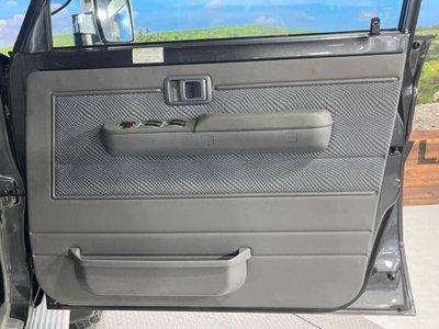 2014 Toyota LAND CRUISER 70 thumbnail 32