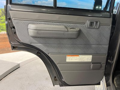 2014 Toyota LAND CRUISER 70 thumbnail 37