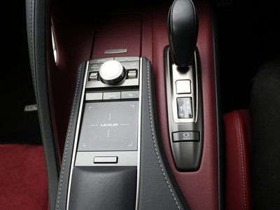 2018 Lexus LC thumbnail 26