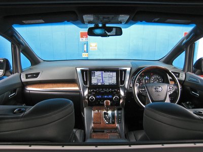2016 Toyota ALPHARD — фото 18